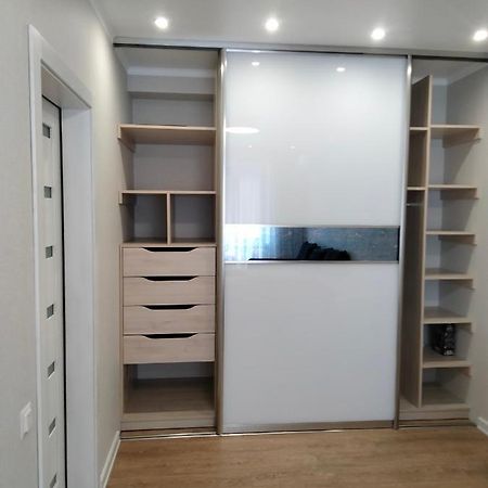 Appartement Жк Версаль Парк à Irpin Extérieur photo