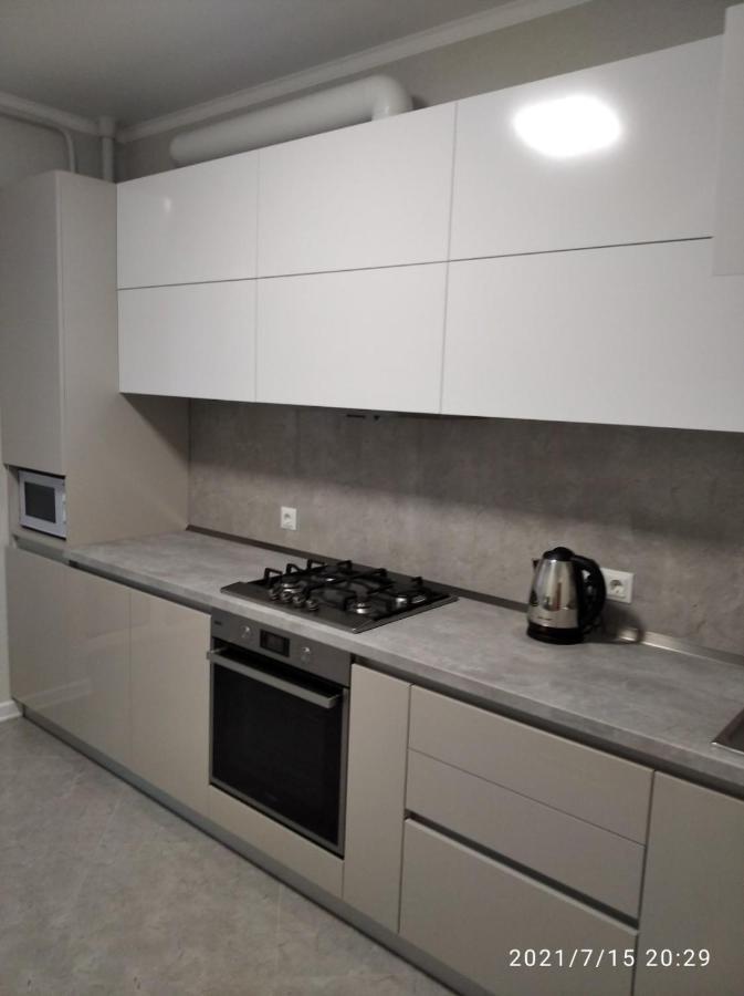 Appartement Жк Версаль Парк à Irpin Extérieur photo